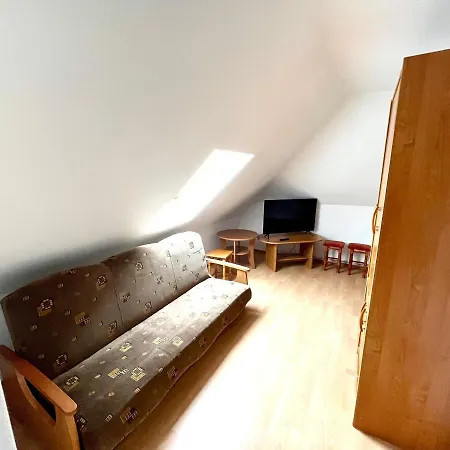 Sofia ホームステイ ジブヌベク