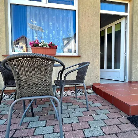 ホームステイ Sofia ジブヌベク